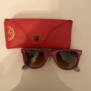 Women’s, Pink Raybans with black and white detail